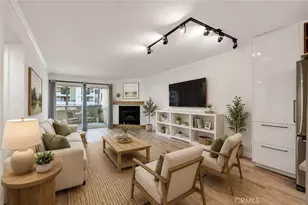 5550 Owensmouth, Woodland Hills, CA 91367 - Photo 5