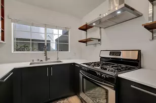 5550 Owensmouth, Woodland Hills, CA 91367 - Photo 11