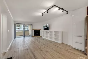 5550 Owensmouth, Woodland Hills, CA 91367 - Photo 3