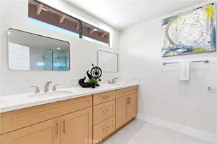 18614 Delano St, Tarzana, CA 91335 - Photo 49
