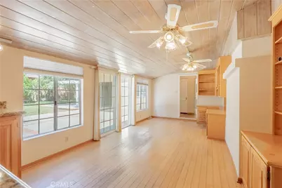 10845 Zelzah, Granada Hills, CA 91344 - Photo 13