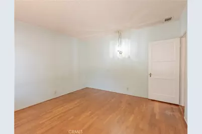 10845 Zelzah, Granada Hills, CA 91344 - Photo 29