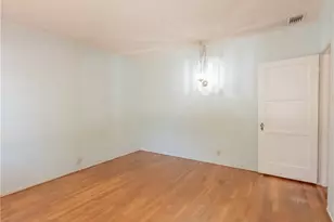 10845 Zelzah, Granada Hills, CA 91344 - Photo 29