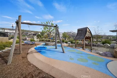 18135 Tableau Way, Saugus, CA 91350 - Photo 45