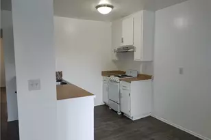13050 Dronfield, Sylmar, CA 91342 - Photo 5