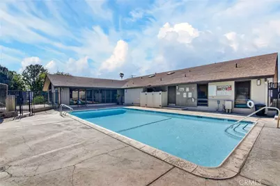 278 N Wilshire #B10, Anaheim, CA 92801 - Photo 13