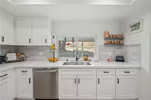 28019 Deep Creek, Canyon Country, CA 91387 - Photo 13