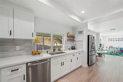 28019 Deep Creek, Canyon Country, CA 91387 - Photo 15