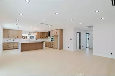 7039 Wortser Avenue, North Hollywood, CA 91605 - Photo 9