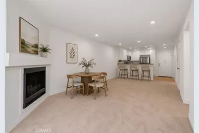 5525 Canoga Avenue #218, Woodland Hills, CA 91367 - Photo 7