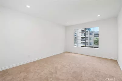 5525 Canoga Avenue #218, Woodland Hills, CA 91367 - Photo 23