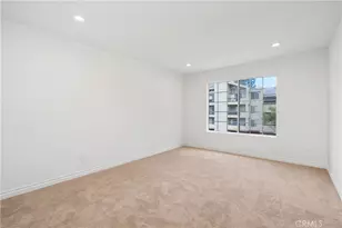 5525 Canoga Ave, Woodland Hills, CA 91367 - Photo 23