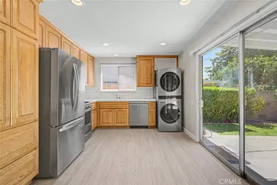 24378 Hartland, West Hills, CA 91307 - Photo 3