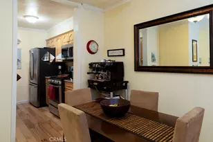 15344 Weddington St, Sherman Oaks, CA 91411 - Photo 7