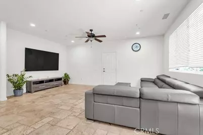 9849 Dreams, Mission Hills (San Fernando), CA 91345 - Photo 11
