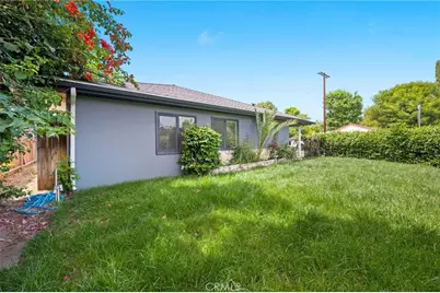 7027 Gloria Avenue, Lake Balboa, CA 91406 - Photo 29