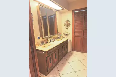 530 N Naomi, Burbank, CA 91505 - Photo 15