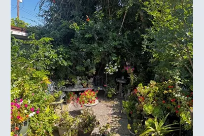 530 N Naomi, Burbank, CA 91505 - Photo 21