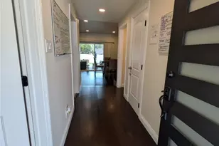 4741 Don Pio Dr, Woodland Hills, CA 91364 - Photo 11