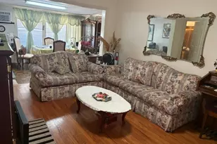 8156 Hazeltine, Panorama City, CA 91402 - Photo 5