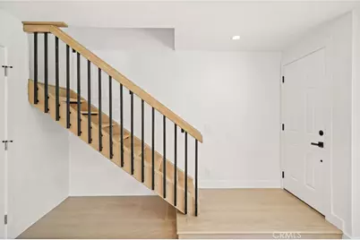 7010 Lennox Avenue, Van Nuys, CA 91405 - Photo 15