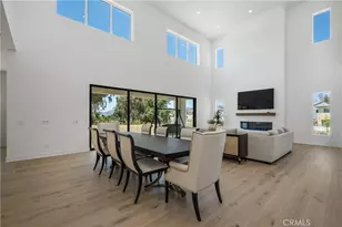11091 Woodcrest Ct, Chatsworth, CA 91311 - Photo 9