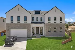 11091 Woodcrest Ct, Chatsworth, CA 91311 - Photo 1