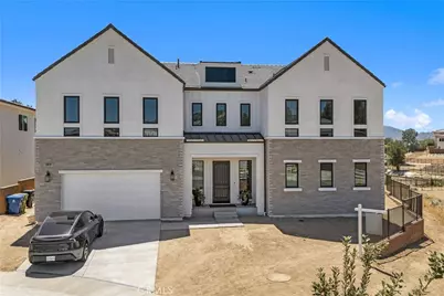 11091 Woodcrest Court, Chatsworth, CA 91311 - Photo 3