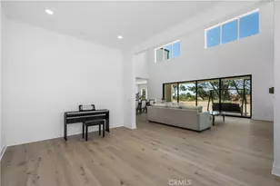 11091 Woodcrest Ct, Chatsworth, CA 91311 - Photo 17