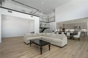 11091 Woodcrest Ct, Chatsworth, CA 91311 - Photo 15