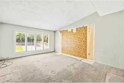 17404 Trosa, Granada Hills, CA 91344 - Photo 55
