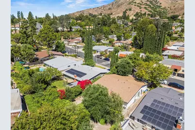 17404 Trosa, Granada Hills, CA 91344 - Photo 11