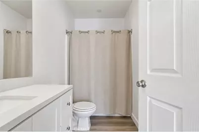 12836 Waddell, Valley Village, CA 91607 - Photo 45