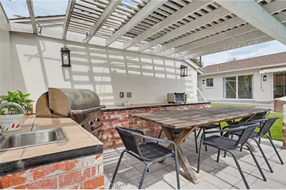 12836 Waddell, Valley Village, CA 91607 - Photo 37
