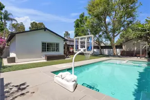22263 Avenue San Luis, Woodland Hills, CA 91364 - Photo 39
