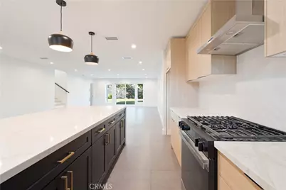 17406 Valerio, Van Nuys, CA 91406 - Photo 5
