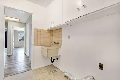 2162 Emmett, Simi Valley, CA 93063 - Photo 39