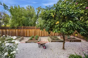 22121 Ave Morelos, Woodland Hills, CA 91364 - Photo 19