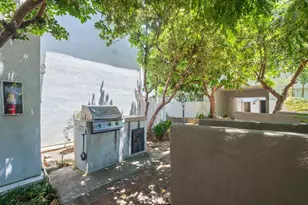 18619 Collins, Tarzana, CA 91356 - Photo 31