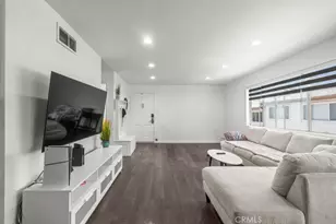 18619 Collins, Tarzana, CA 91356 - Photo 7