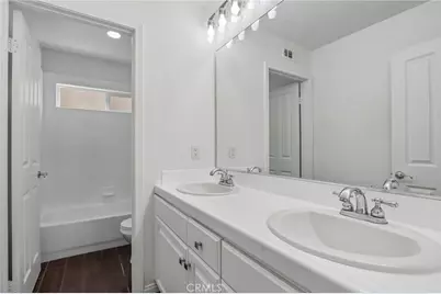 19636 Alyssa Drive, Newhall, CA 91321 - Photo 17