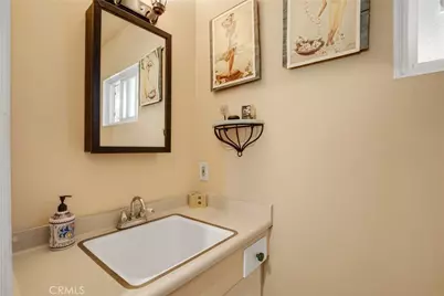 23939 Califa Street, Woodland Hills, CA 91367 - Photo 19
