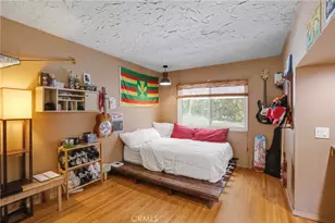 23939 Califa St, Woodland Hills, CA 91367 - Photo 27