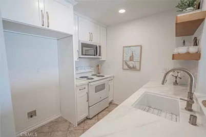 228 E Surfside Drive, Port Hueneme, CA 93041 - Photo 9