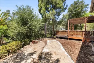 20914 Pilar Rd, Woodland Hills, CA 91364 - Photo 15