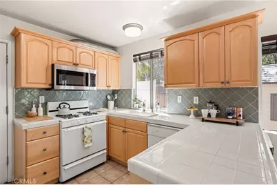 20914 Pilar Road, Woodland Hills, CA 91364 - Photo 5