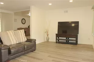 20124 Citronia, Chatsworth, CA 91311 - Photo 3