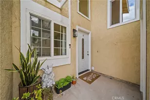28347 Connie Ct, Canyon Country, CA 91387 - Photo 3