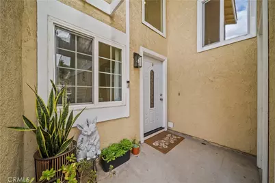 28347 Connie Court, Canyon Country, CA 91387 - Photo 3