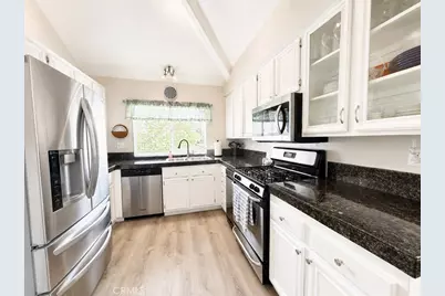 478 Shelburne Lane, Unit B, Simi Valley, CA 93065 - Photo 7